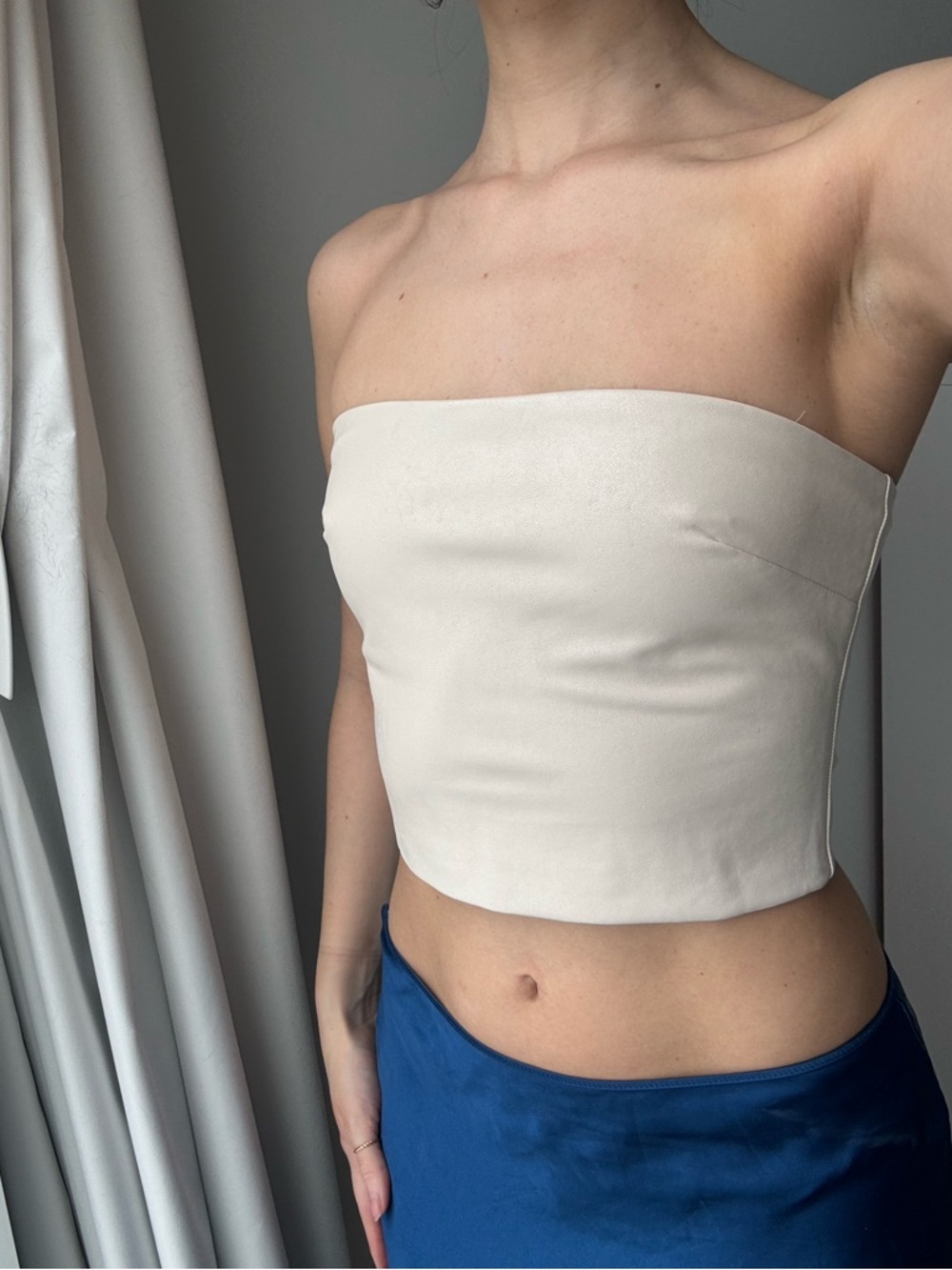 Aritzia Ten by Babaton Strapless Leather Cream Bandeau Top